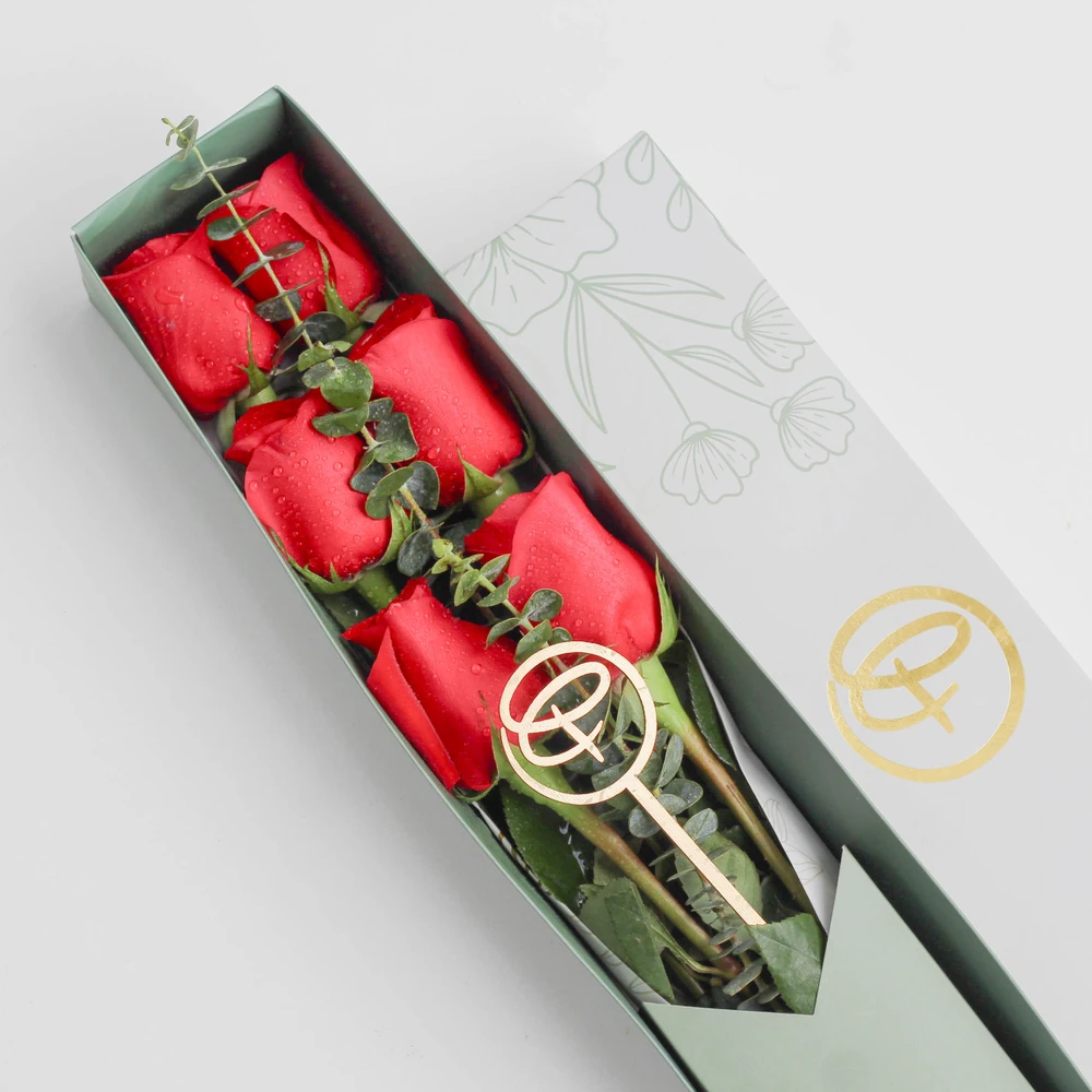 CAJA LARGA 6 ROSAS — rojo